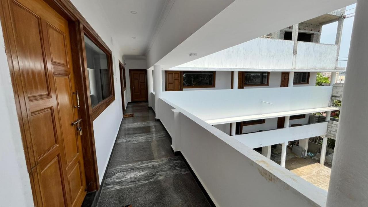 Anand Beach Guesthouse By Moonrocks 마하발리푸람 외부 사진